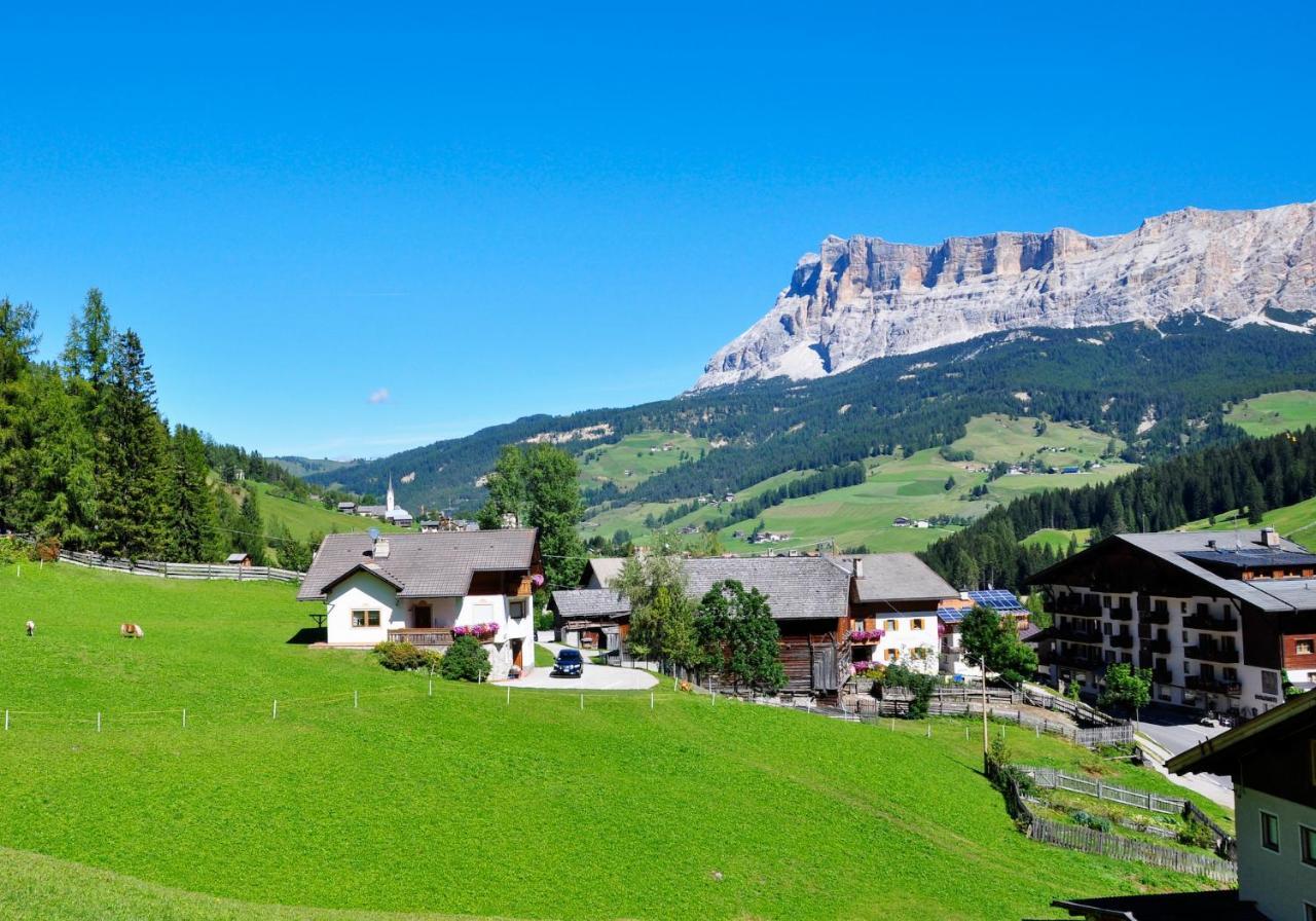 Chalet Funtanacia ラ・ヴィッラ エクステリア 写真