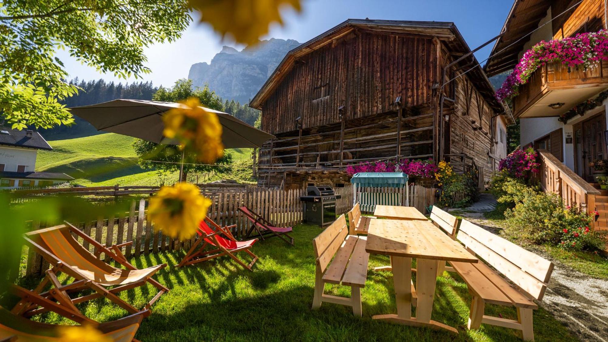 Chalet Funtanacia ラ・ヴィッラ エクステリア 写真